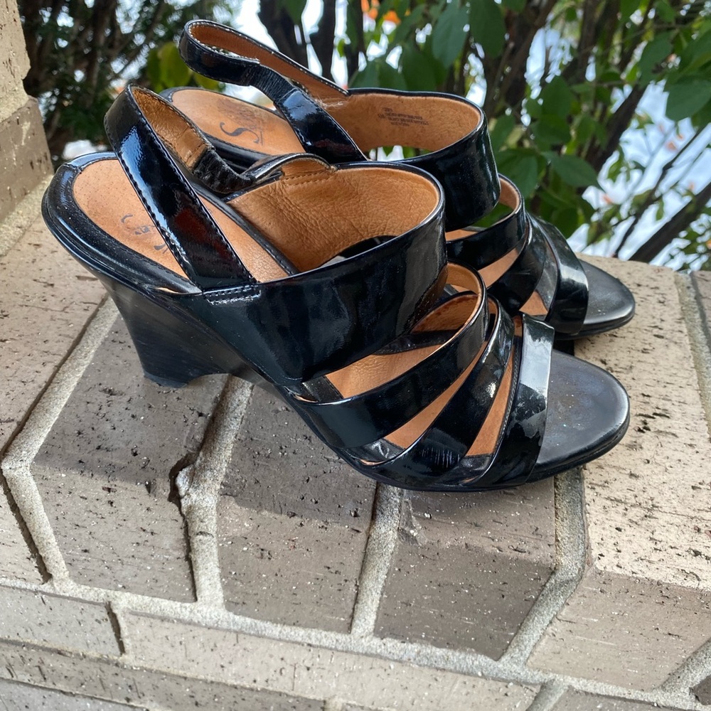 Sofft Black Patent Leather Strappy Wedge Sandals